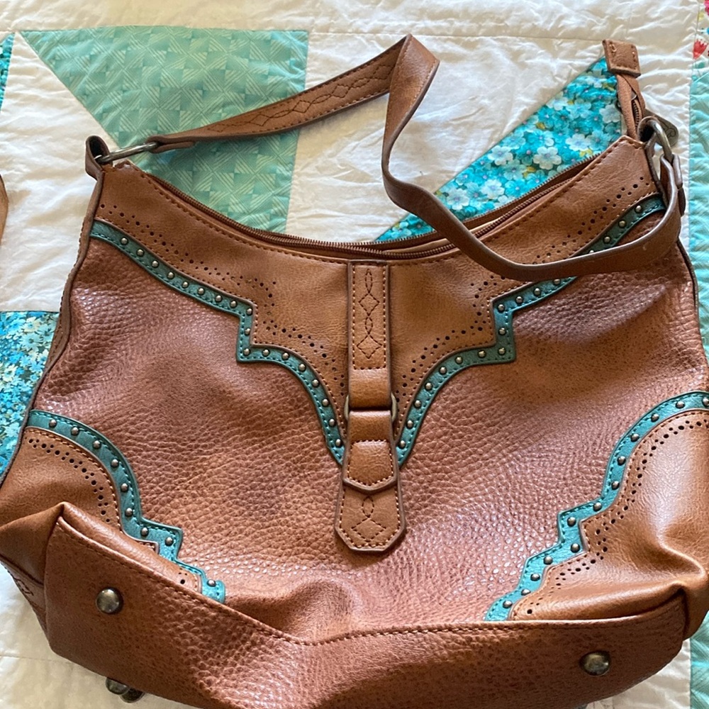 Wrangler concealed weapons purse